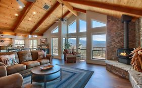New! Yosemite Mountain Villa, Stunning Views -More
