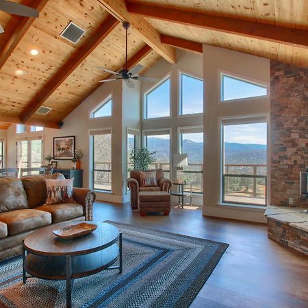 New! Yosemite Mountain Villa, Stunning Views -More Oakhurst Exterior foto