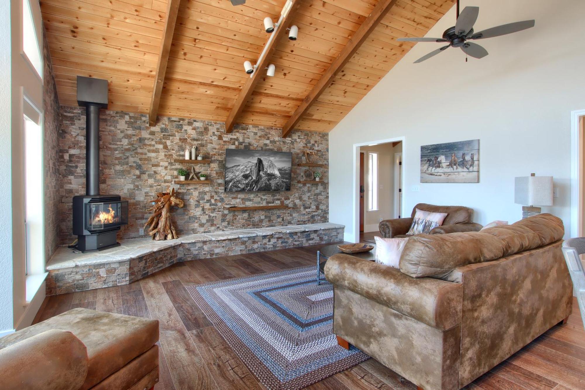 New! Yosemite Mountain Villa, Stunning Views -More Oakhurst Exterior foto
